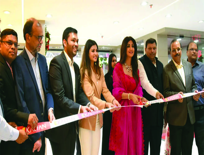 Bollywood star Shilpa Shetty Kundra inaugurates Kalyan Jewellers’ new showroom at Jamshedpur