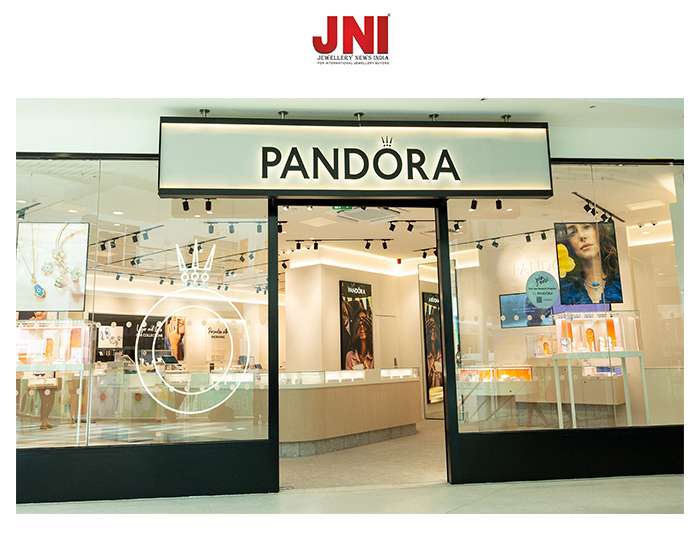 Pandora has opened a new “modern” store at the Braehead Centre.