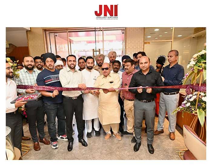 Malabar Gold & Diamonds reopened its outlet in Ludhiana.