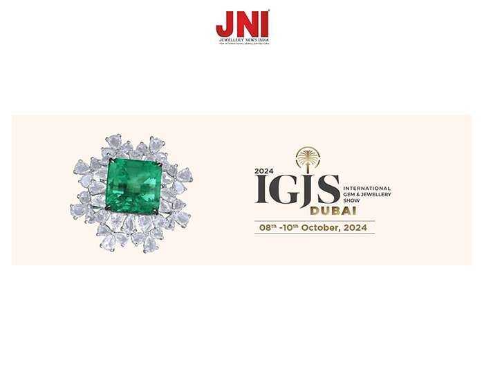 Attendees captivated by a breathtaking high-end jewellery at IGJS Dubai