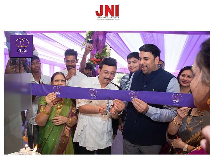 PNG Jewellers hits the 50th store milestone with the store launch in Satara.